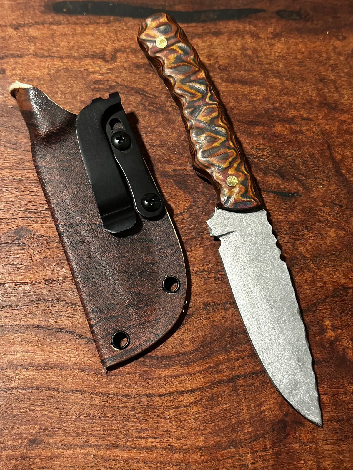 RockinEDC Cazador 80CrV2 Fixed Blade Multicolor Paper Micarta & Leather-Pattern Kydex