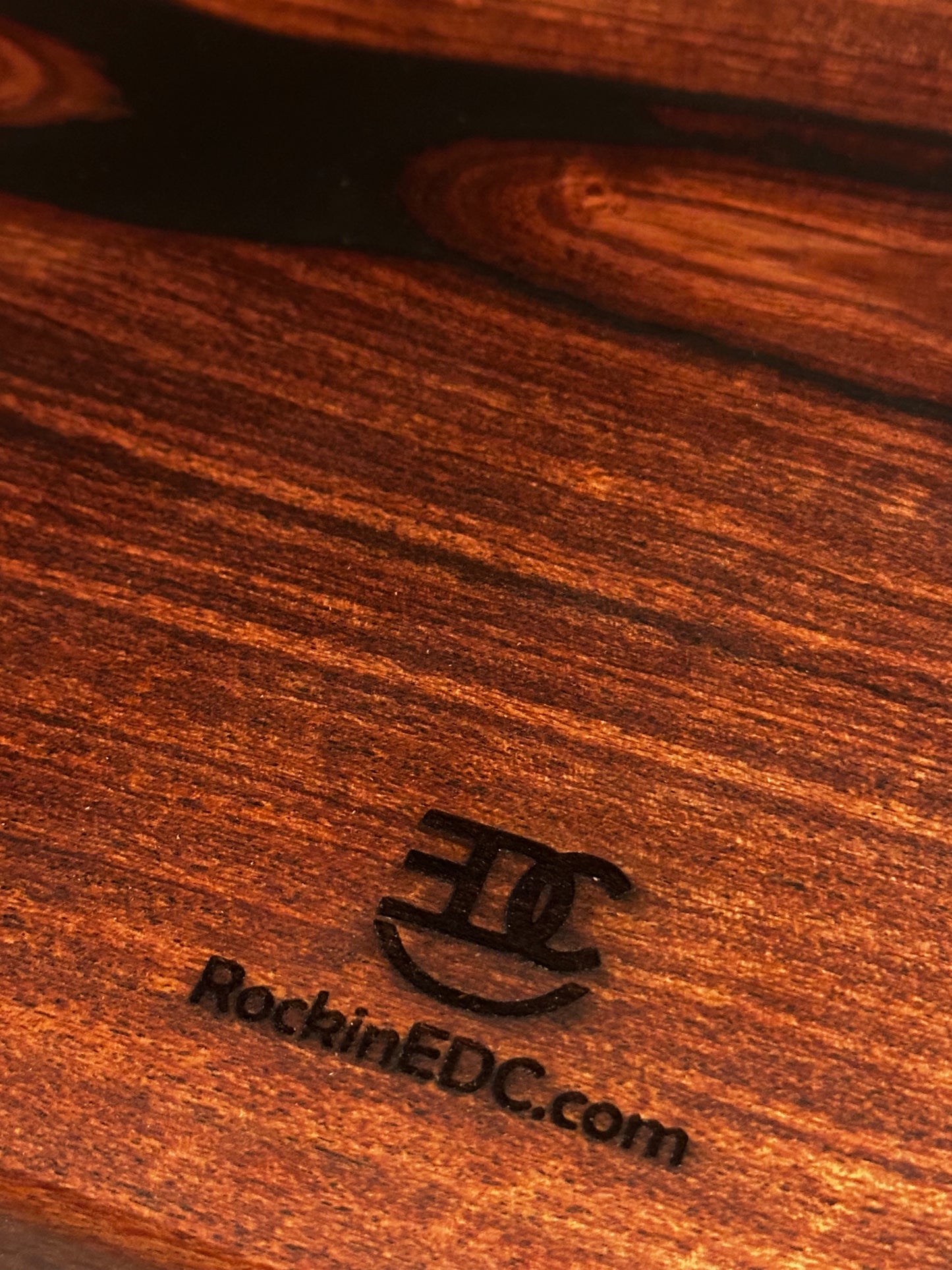 RockinEDC Solid Mesquite Cutting Board – Black Epoxy River Accent 12.25x9x.75