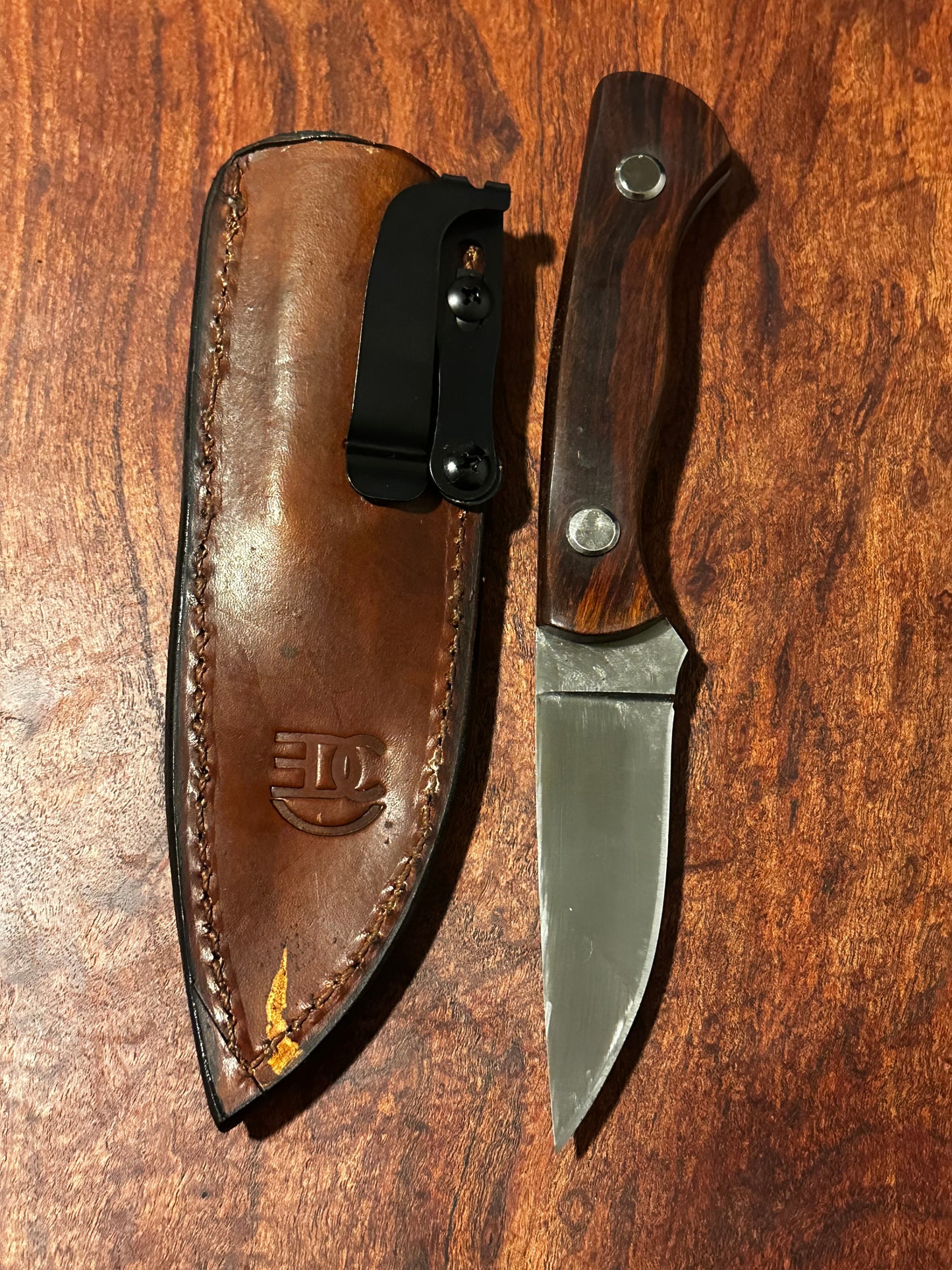 Fixed Blade Hunting Knife – 8Cr13MoV Steel w/ Wood Handle & Leather Sheath (7.8”)