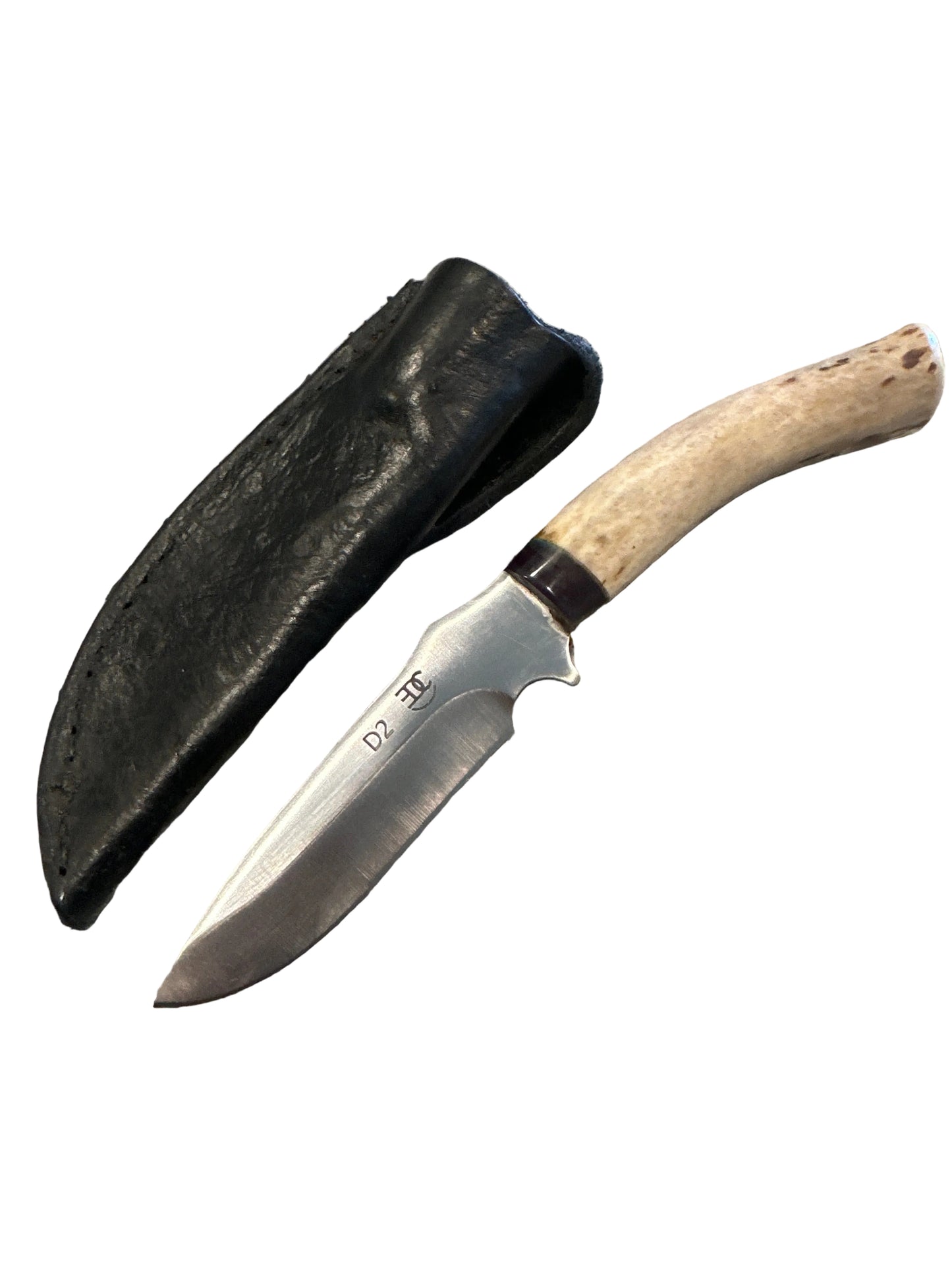 RockinEDC Handmade D2 Steel Hunting Knife – Whitetail Antler Handle w/ Handmade Ostrich Pattern Leather Sheath (003)