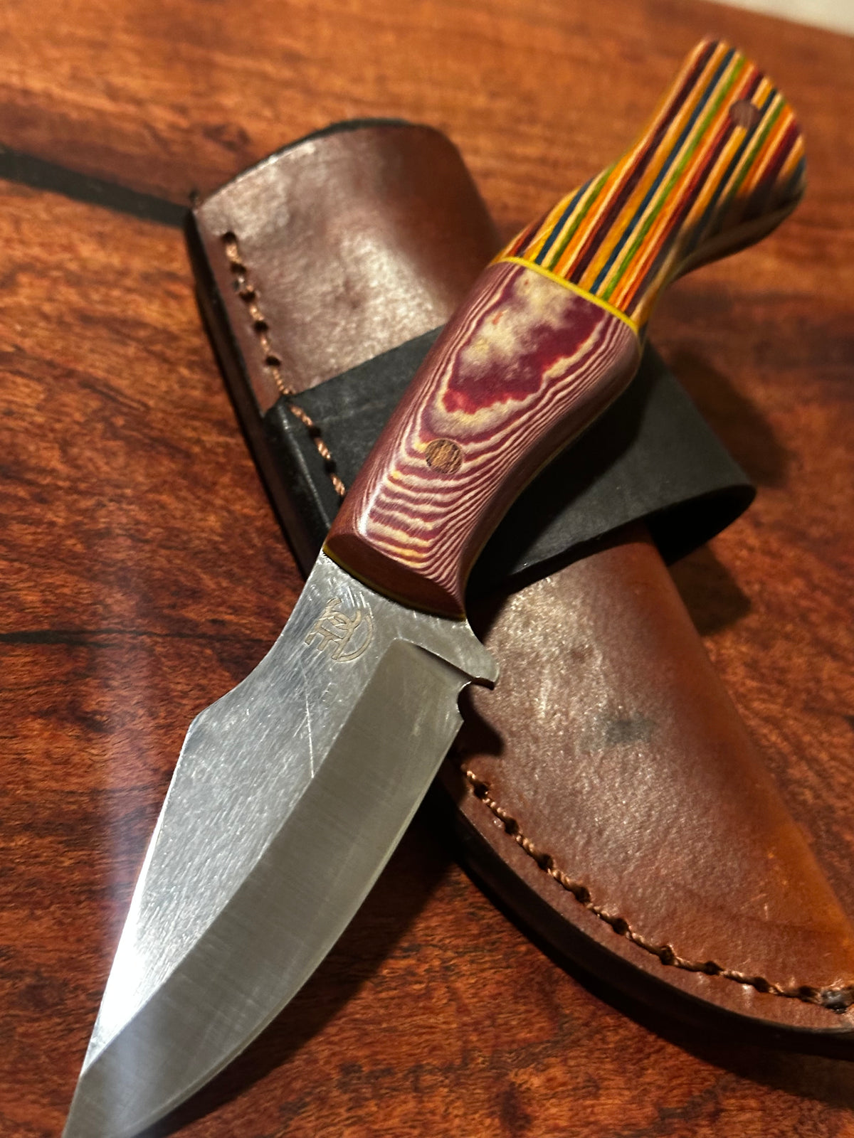 RockinEDC Vaquero Handmade 1084 Carbon Steel EDC Knife – Recycled Skateboard Handle and Leather Sheath 7.5 Overall