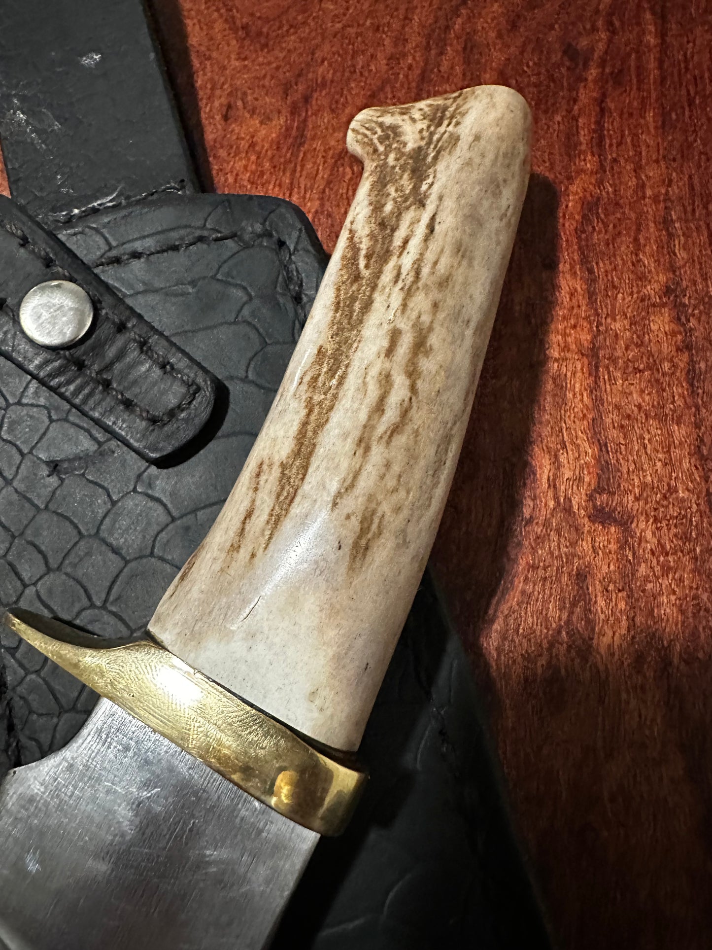 Handmade Carbon Steel Bowie Knife White Tail Stag Handle w/ Leather Sheath