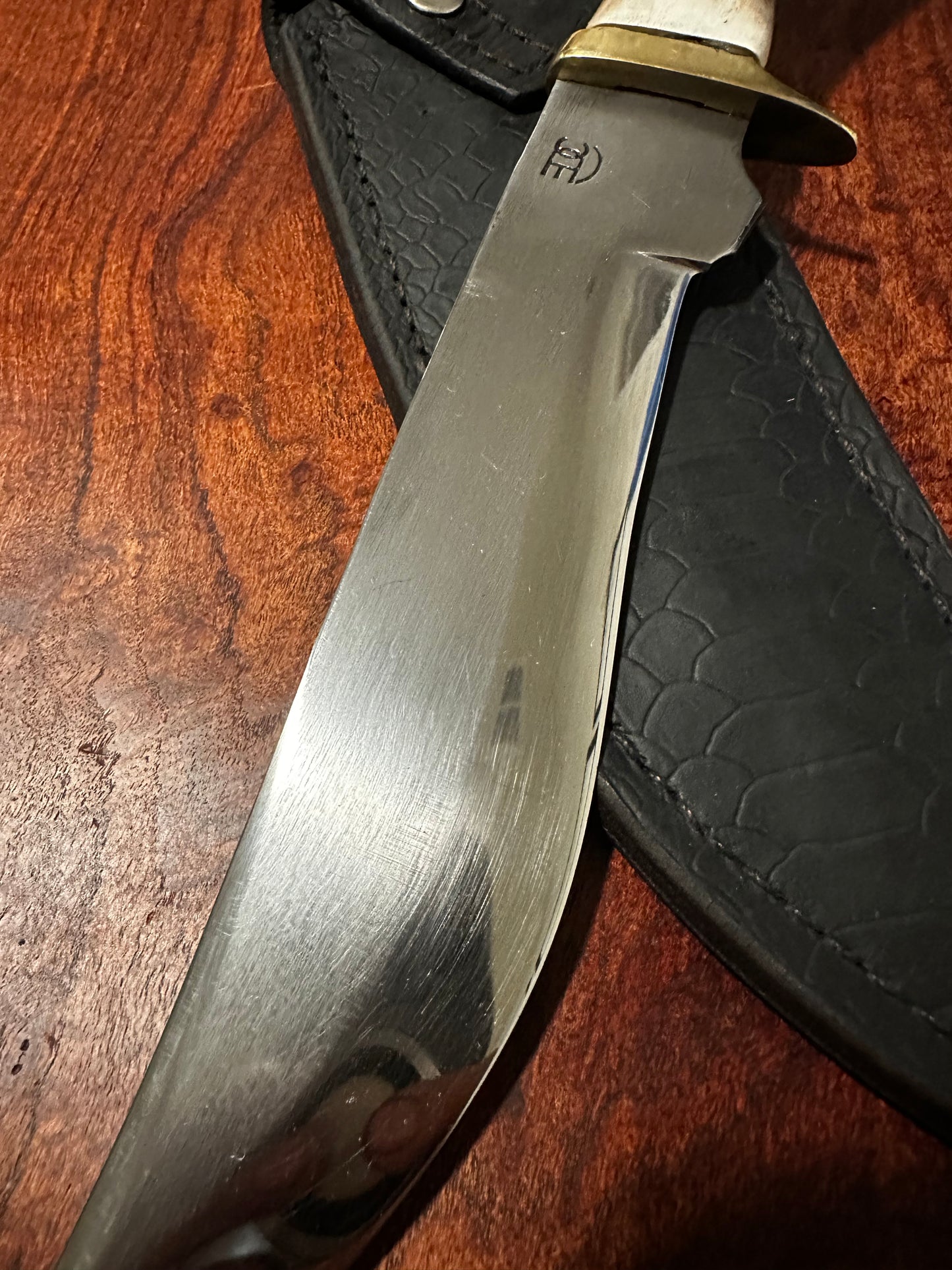 Handmade Carbon Steel Bowie Knife White Tail Stag Handle w/ Leather Sheath