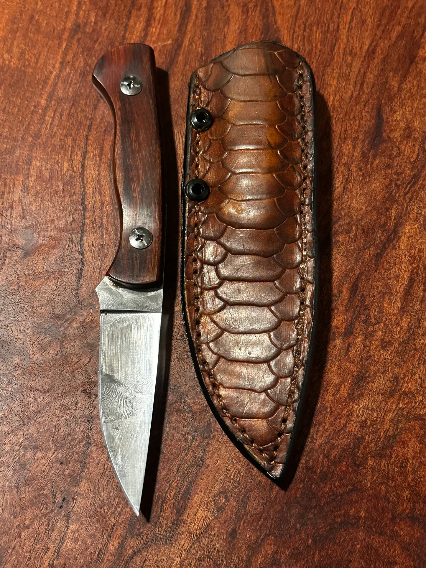 Fixed Blade Hunting Knife – 8Cr13MoV Steel w/ Wood Handle & Leather Sheath (7.8”)