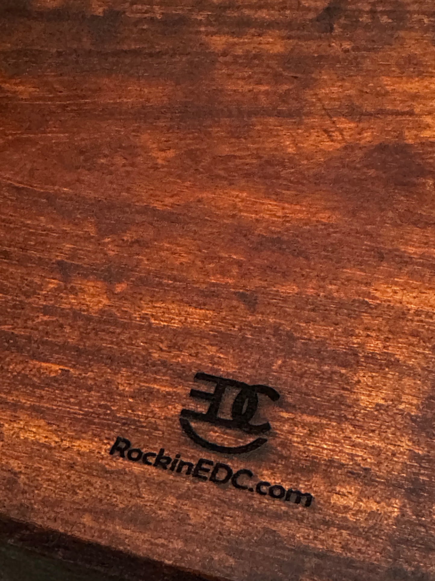 RockinEDC 16.25” x 10.5” x 1.6” Solid Mesquite River Cutting Board – Black Epoxy Edition