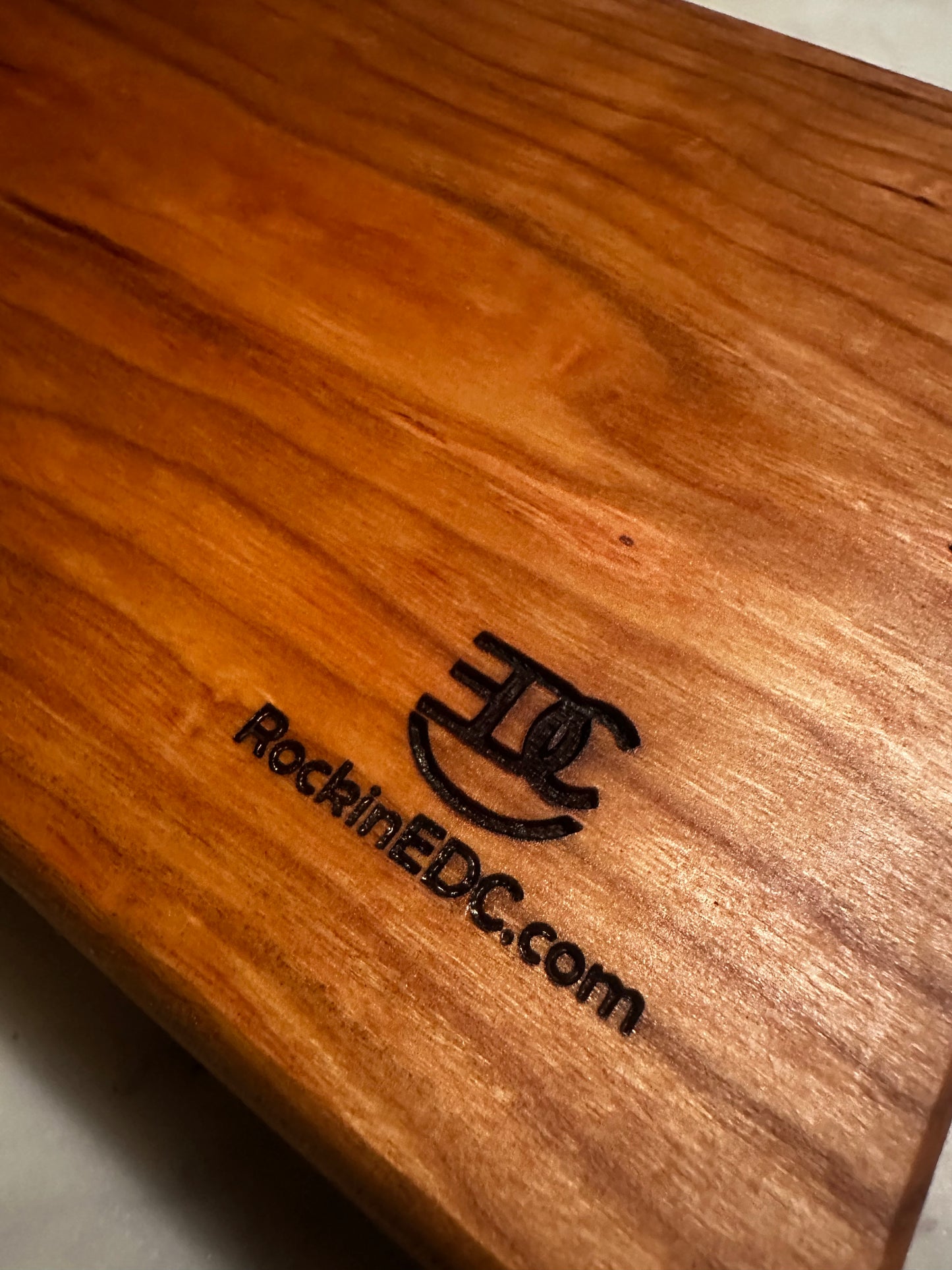 RockinEDC 12” x 8” x 1” Solid Cherry Cutting Board – Handmade Vintage American Eagle Serving Board | Patriotic Kitchen Décor