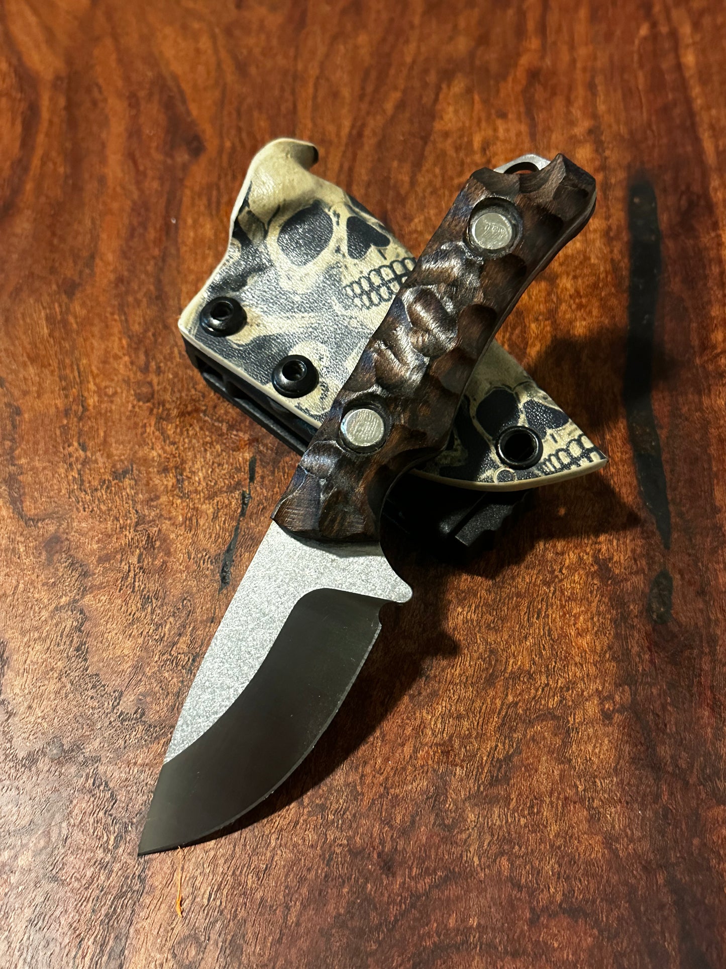 Handmade 8Cr13MoV Fixed Blade EDC Knife 2.375” Blade Bocote  Handle with Skull Kydex Sheat