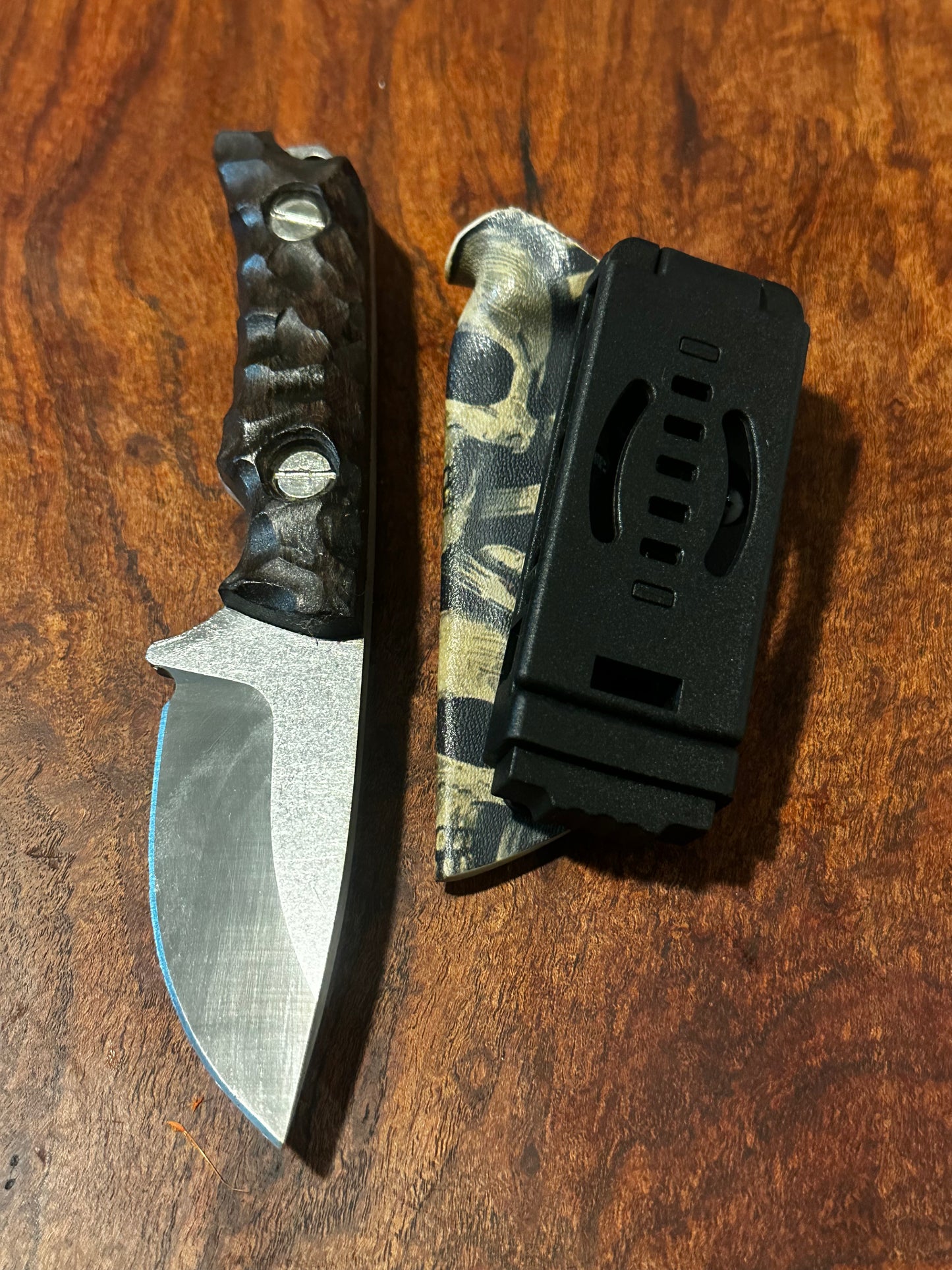 Handmade 8Cr13MoV Fixed Blade EDC Knife 2.375” Blade Bocote  Handle with Skull Kydex Sheat