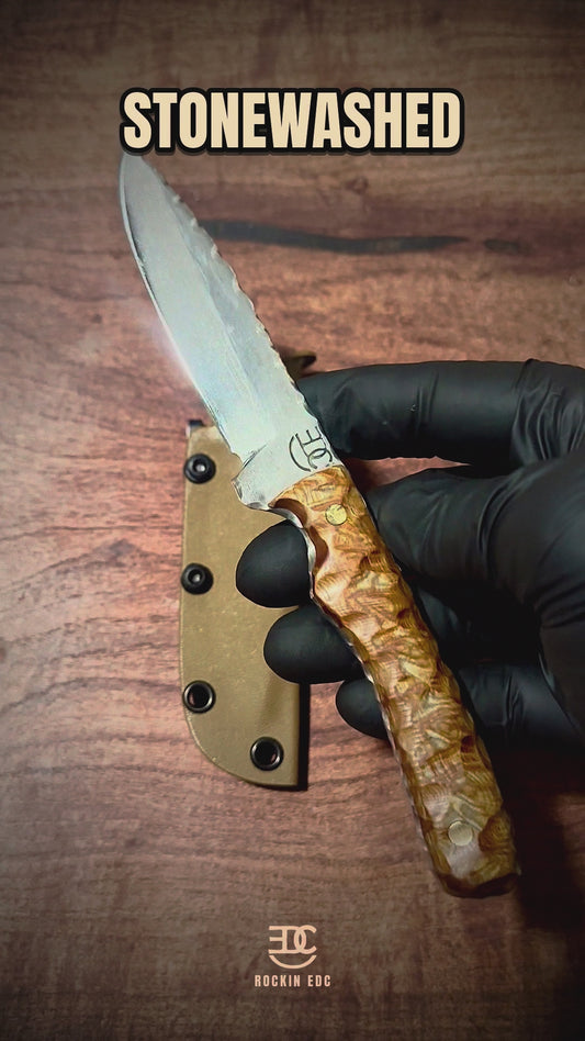 RockinEDC El Cazador – 80CrV2 Stonewashed Fixed Blade Multicolor Paper Micarta Deaert Brown Kydex